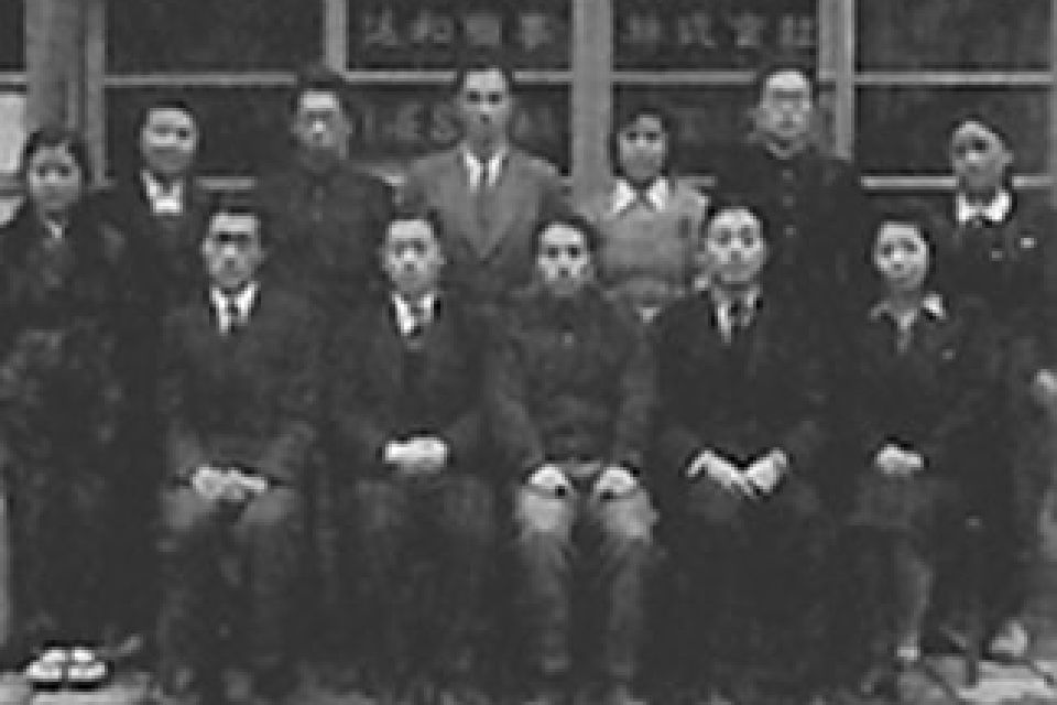 創業記念撮影（昭和21年2月）